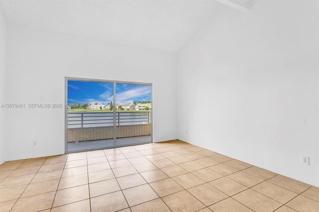 3449 NW 44th Street 205, Oakland Park, FL 33309