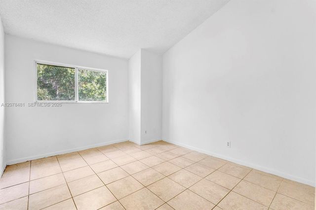 3449 NW 44th Street 205, Oakland Park, FL 33309