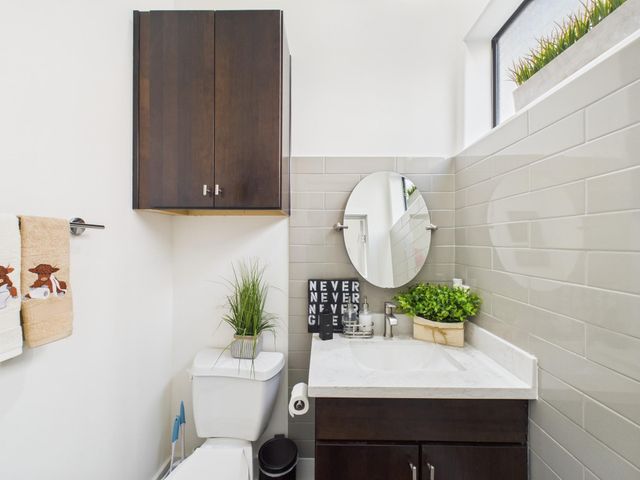 1404 Spring Street A, Houston, TX 77007