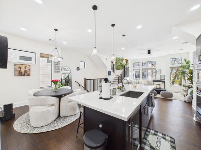 1404 Spring Street A, Houston, TX 77007