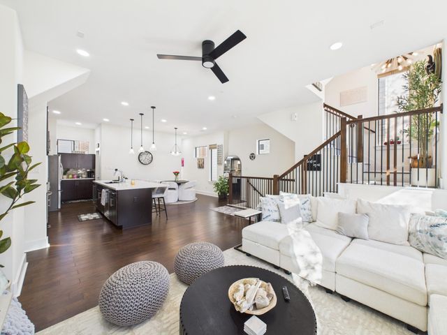 1404 Spring Street A, Houston, TX 77007