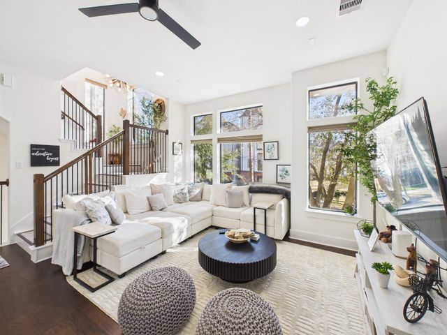 1404 Spring Street A, Houston, TX 77007