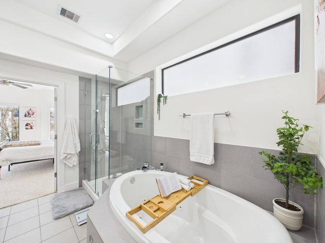 1404 Spring Street A, Houston, TX 77007