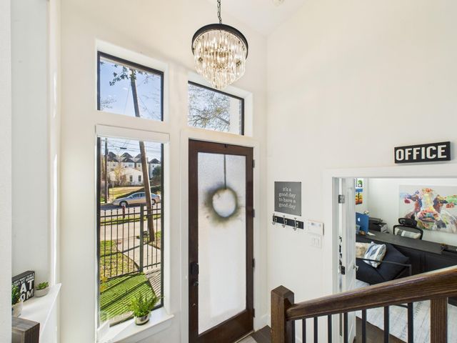 1404 Spring Street A, Houston, TX 77007