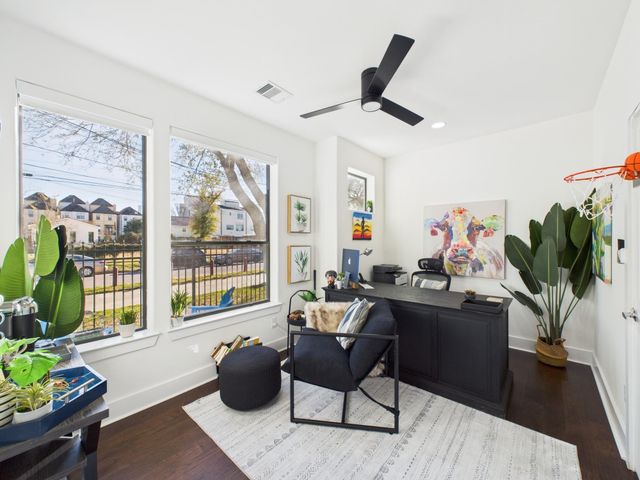 1404 Spring Street A, Houston, TX 77007