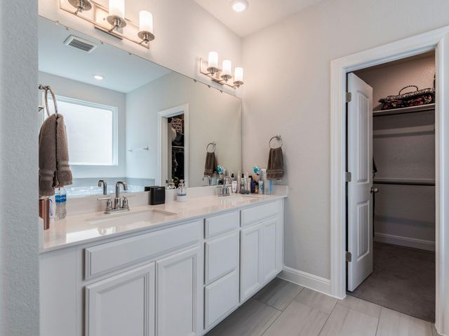 142 Mount Locke RD, Dripping Springs, TX 78620