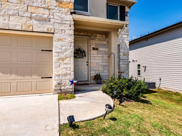 142 Mount Locke RD, Dripping Springs, TX 78620