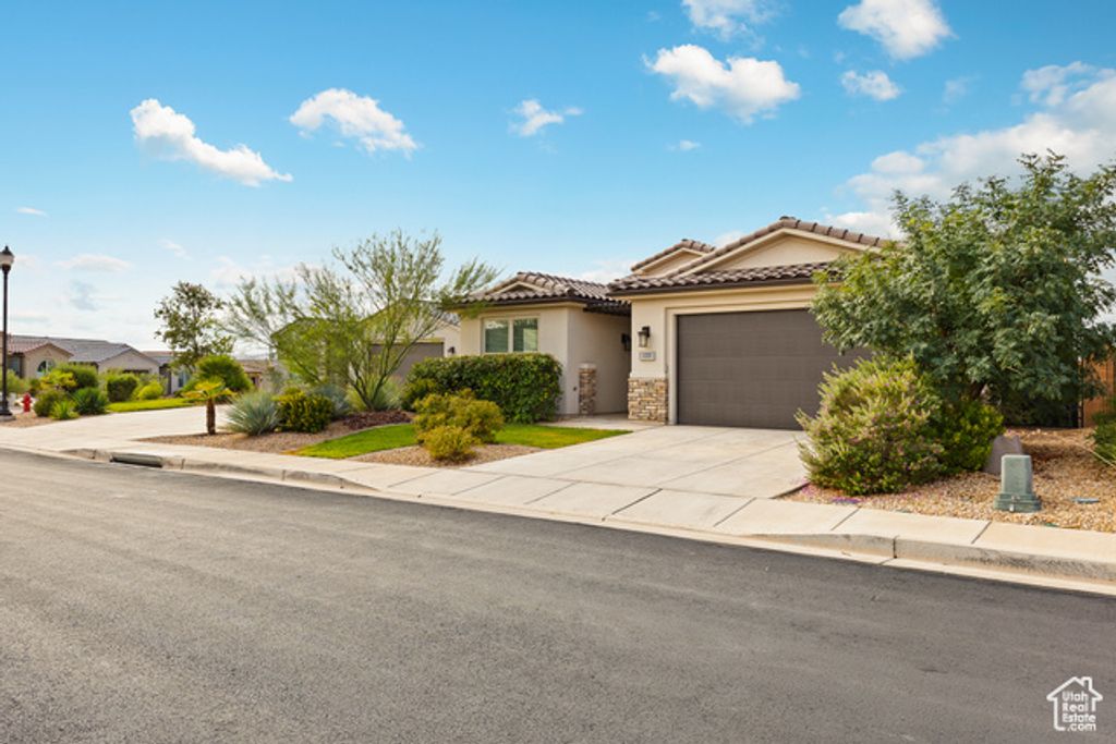 133 W WHITE PEARL DR, Washington, UT 84780