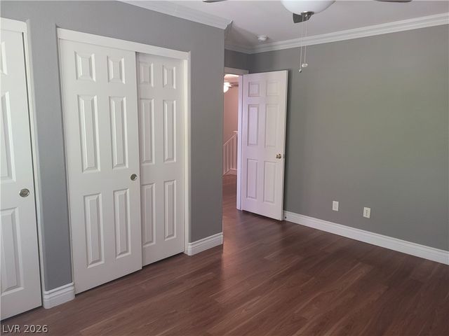 11078 Village Crest Lane, Las Vegas, NV 89135