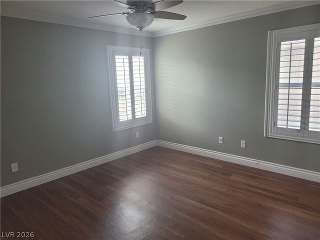 11078 Village Crest Lane, Las Vegas, NV 89135