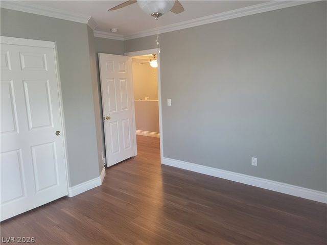 11078 Village Crest Lane, Las Vegas, NV 89135