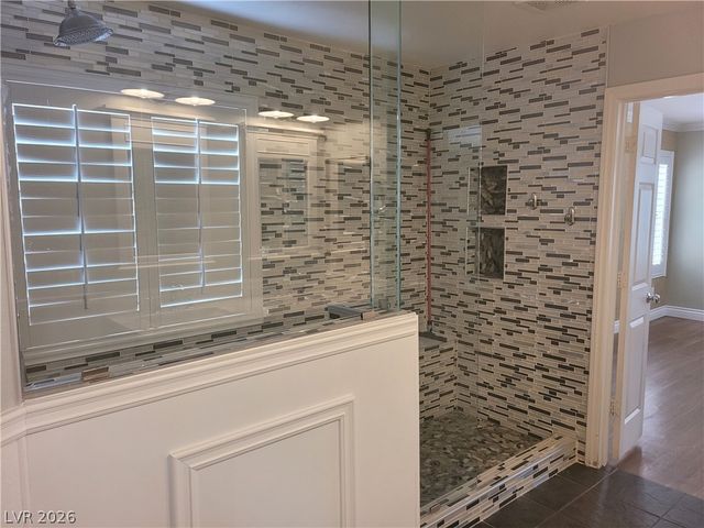 11078 Village Crest Lane, Las Vegas, NV 89135