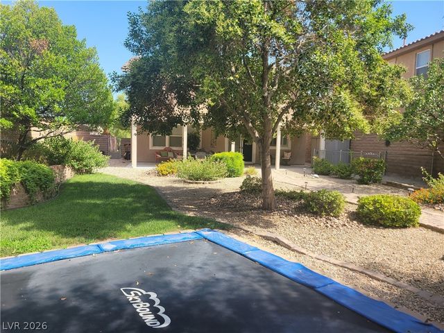 11078 Village Crest Lane, Las Vegas, NV 89135