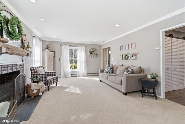 143 TERRACE RD, Levittown, PA 19056