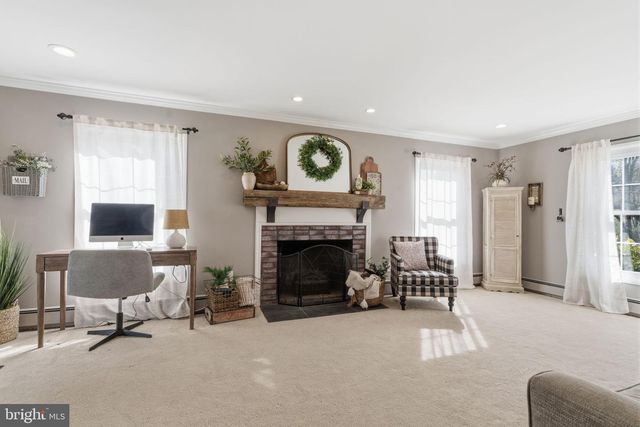143 TERRACE RD, Levittown, PA 19056