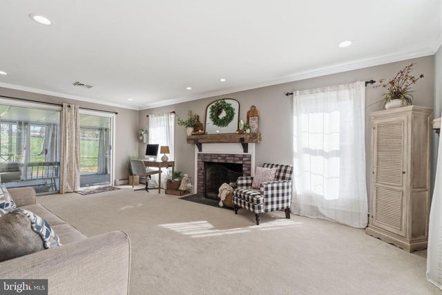 143 TERRACE RD, Levittown, PA 19056