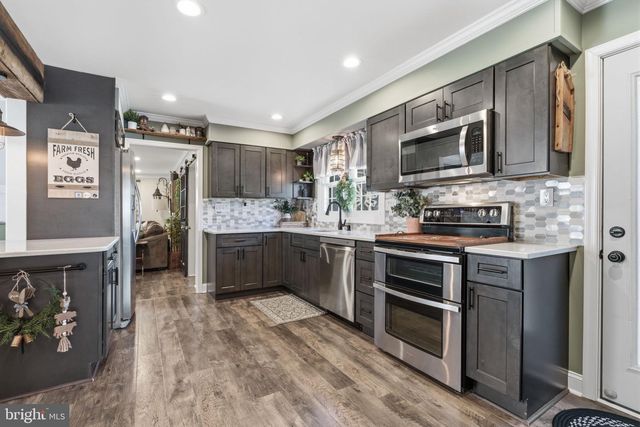 143 TERRACE RD, Levittown, PA 19056