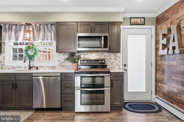 143 TERRACE RD, Levittown, PA 19056