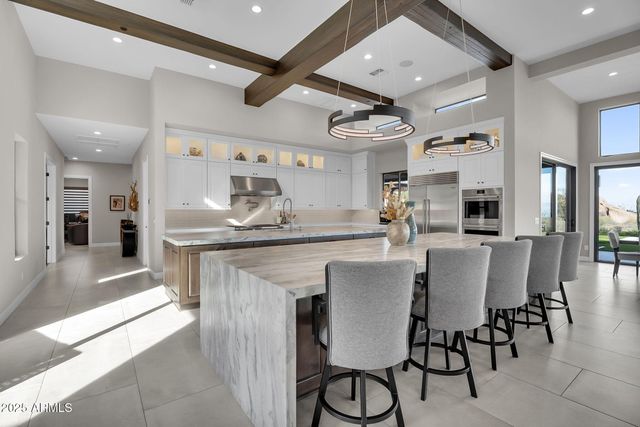 12163 E Cavedale Drive, Scottsdale, AZ 85262