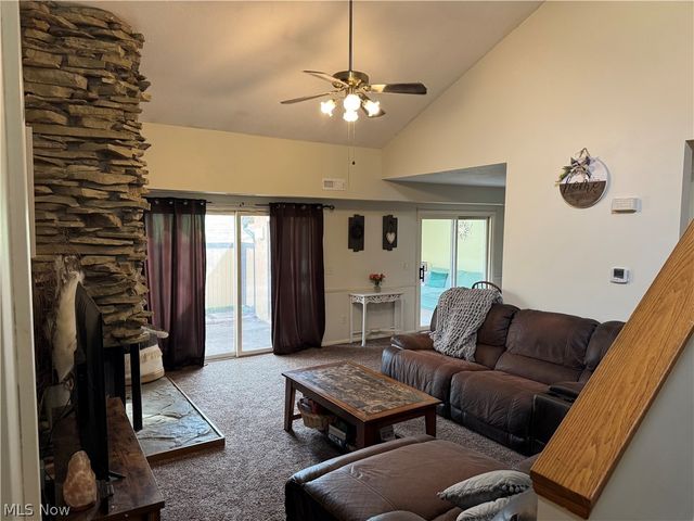 1438 Loop Road, Kent, OH 44240