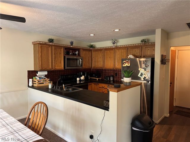 1438 Loop Road, Kent, OH 44240