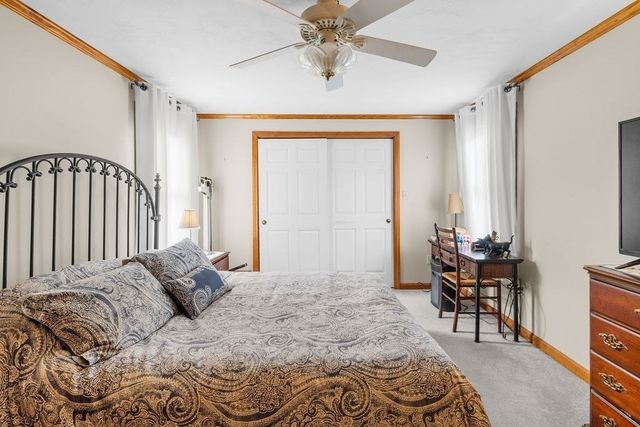 29 Elizabeth Ct, Dartmouth, MA 02747