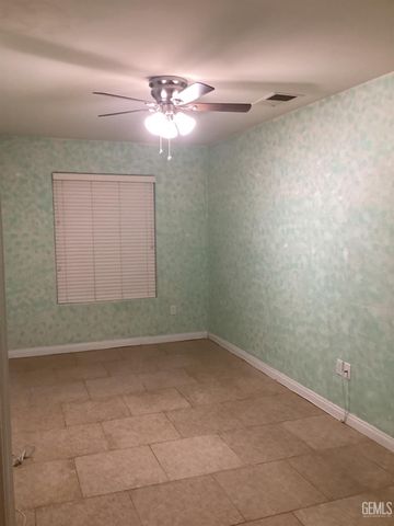 9808 Blackfoot Drive, Bakersfield, CA 93312