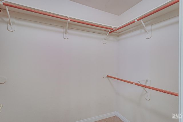 9808 Blackfoot Drive, Bakersfield, CA 93312