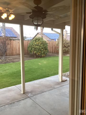 9808 Blackfoot Drive, Bakersfield, CA 93312