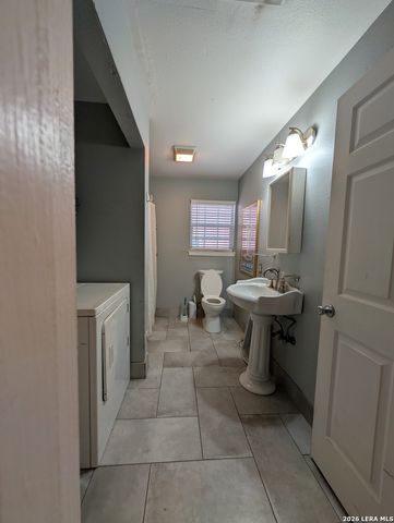254 Lone Star Blvd, San Antonio, TX 78204
