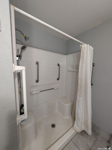 254 Lone Star Blvd, San Antonio, TX 78204