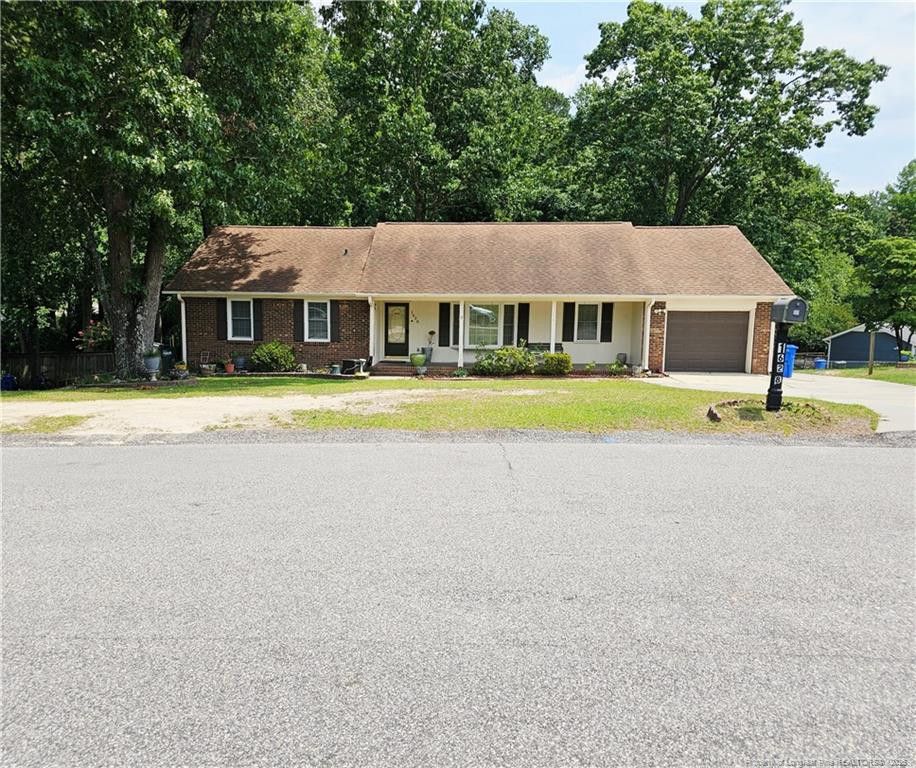 1628 Sweetgum Circle, Fayetteville, NC 28304