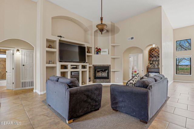 617 WALLACE Road, Anthony, NM 88021