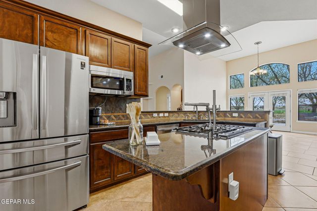 617 WALLACE Road, Anthony, NM 88021