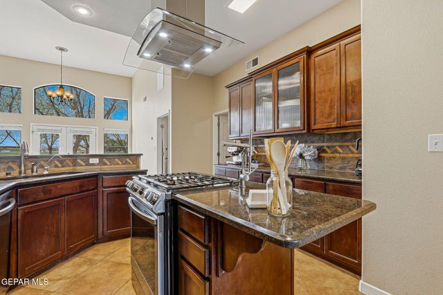 617 WALLACE Road, Anthony, NM 88021