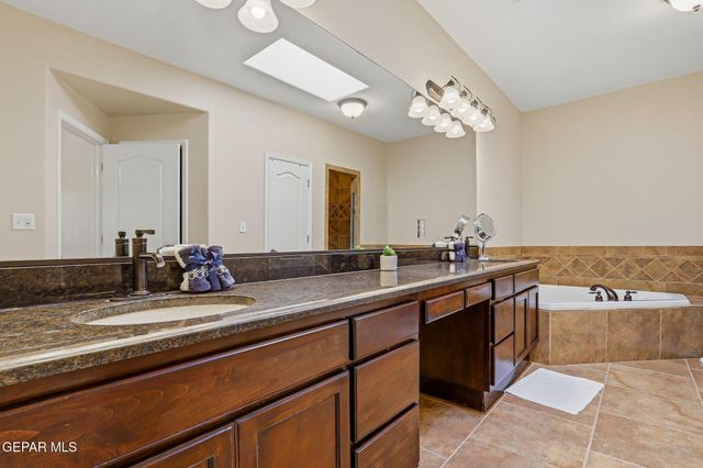 617 WALLACE Road, Anthony, NM 88021