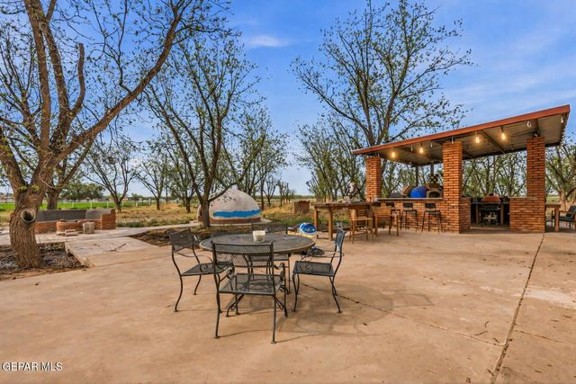 617 WALLACE Road, Anthony, NM 88021