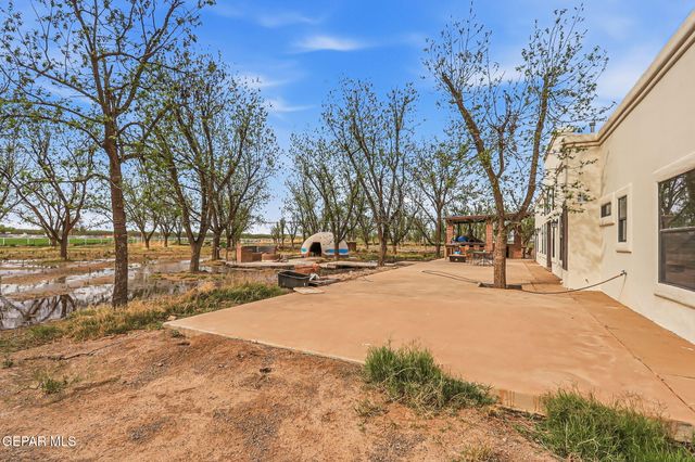 617 WALLACE Road, Anthony, NM 88021