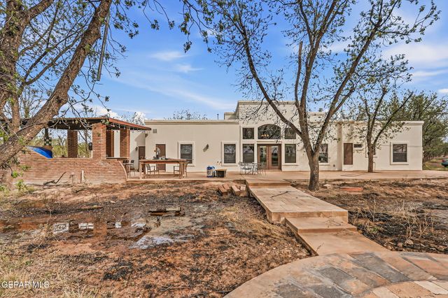 617 WALLACE Road, Anthony, NM 88021