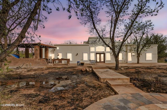 617 WALLACE Road, Anthony, NM 88021