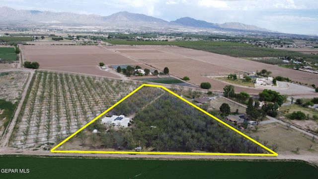 617 WALLACE Road, Anthony, NM 88021