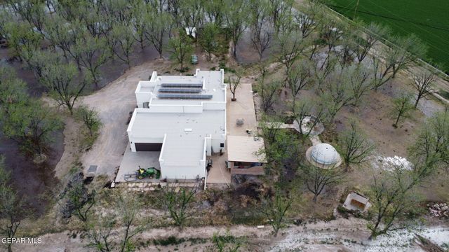 617 WALLACE Road, Anthony, NM 88021