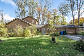 633 Appalachi Street, Commerce Charter Township, MI 48390