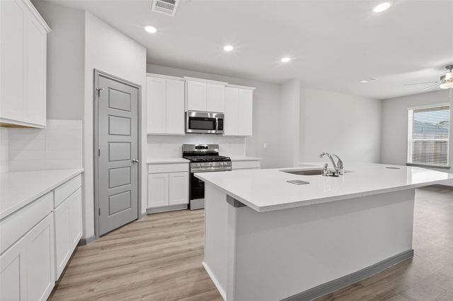 2119 Spring Hollow Drive, Baytown, TX 77521