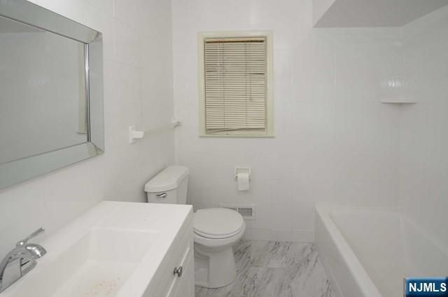 14-18 Prospect Avenue, Fair Lawn, NJ 07410