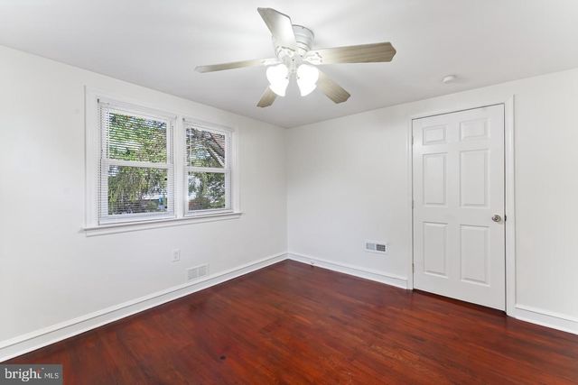 2910 NAAMANS CREEK RD, Boothwyn, PA 19061
