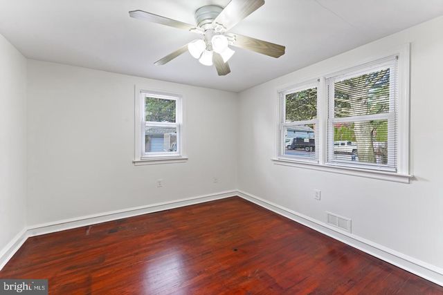 2910 NAAMANS CREEK RD, Boothwyn, PA 19061