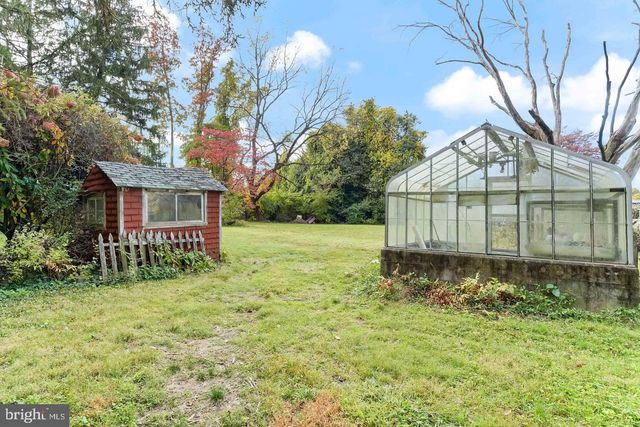 2910 NAAMANS CREEK RD, Boothwyn, PA 19061