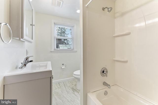 2910 NAAMANS CREEK RD, Boothwyn, PA 19061
