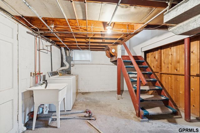 5044 Corby Street, Omaha, NE 68104